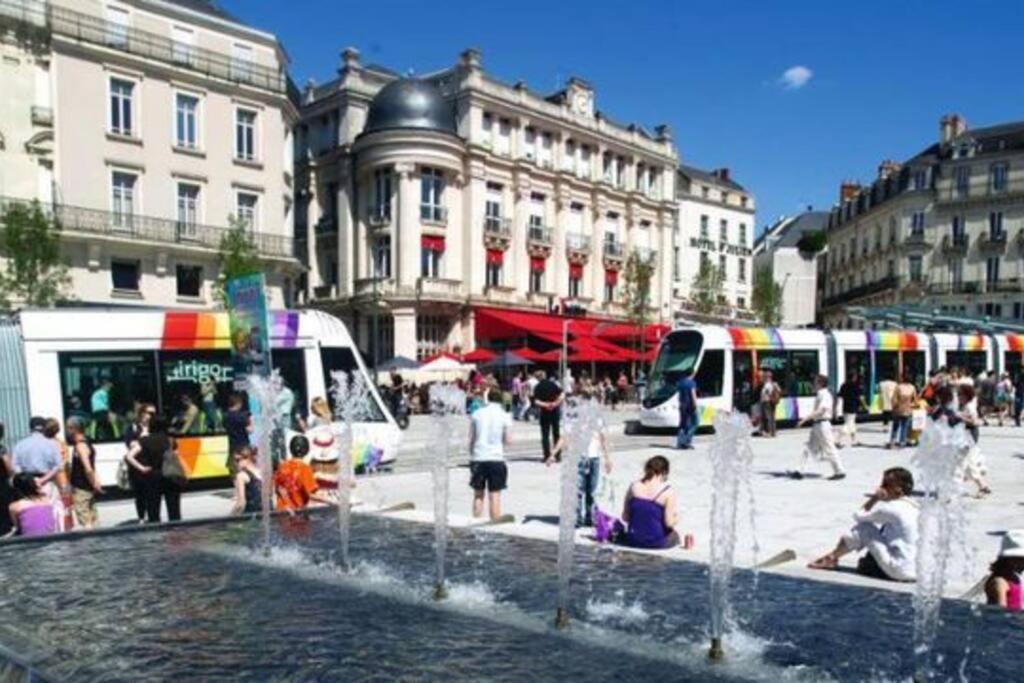 Souvenirs D'Enfance-La Bonne Marienne-La Madeleine Appartement Angers Buitenkant foto